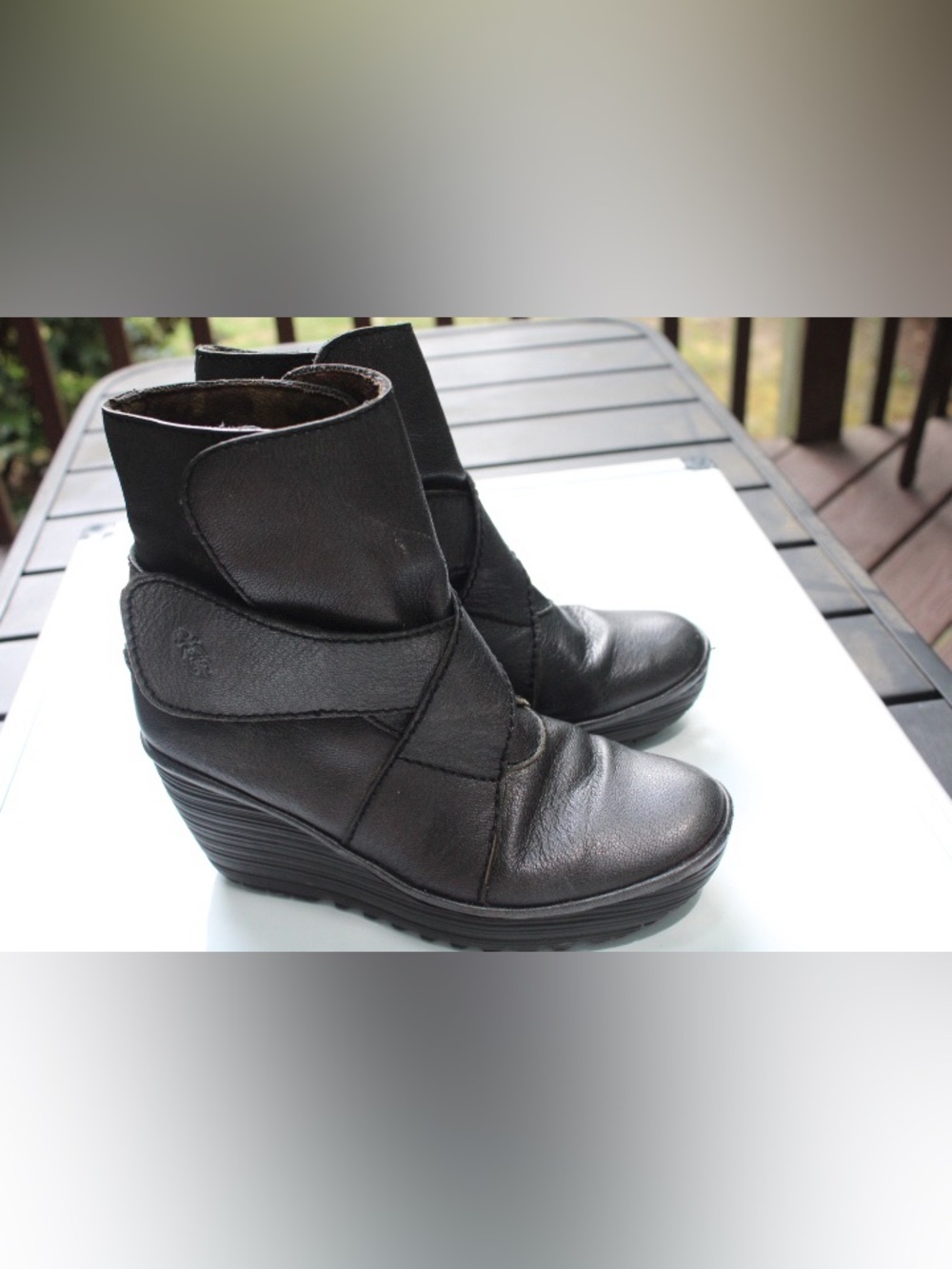Fly London Rada wedges